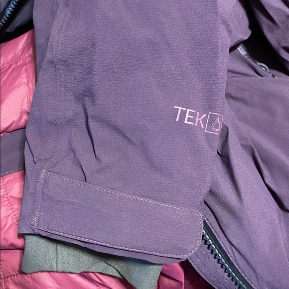 L.L. Bean Women's Purple Ski Jacket - Picture 7 of 8